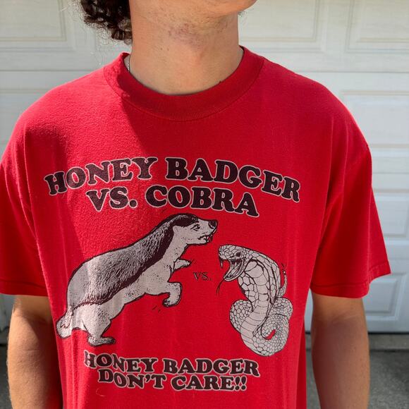 Men's YouTube Meme "Honey Badger Don't Care" Tee Size L - Picture 2 of 6